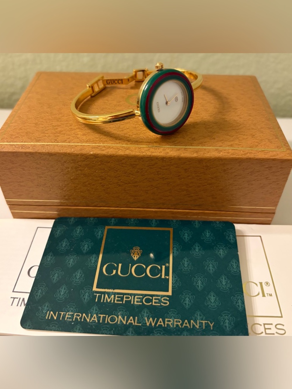 Mint~Prestige~Gucci Interchangeable Bezel Bracelet Bangle Watch with Box/Papers - Picture 14 of 17
